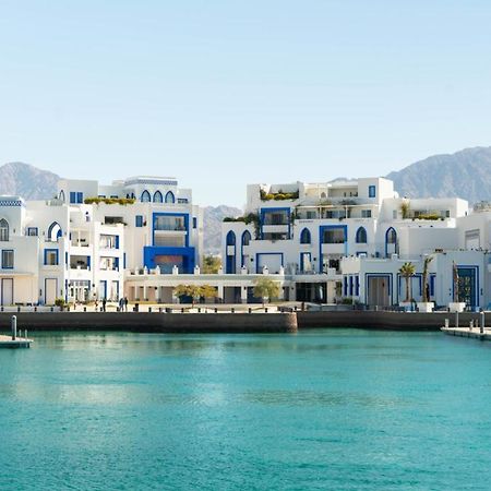 Cloud 7 Residences Ayla Aqaba Exterior photo Marina residential area